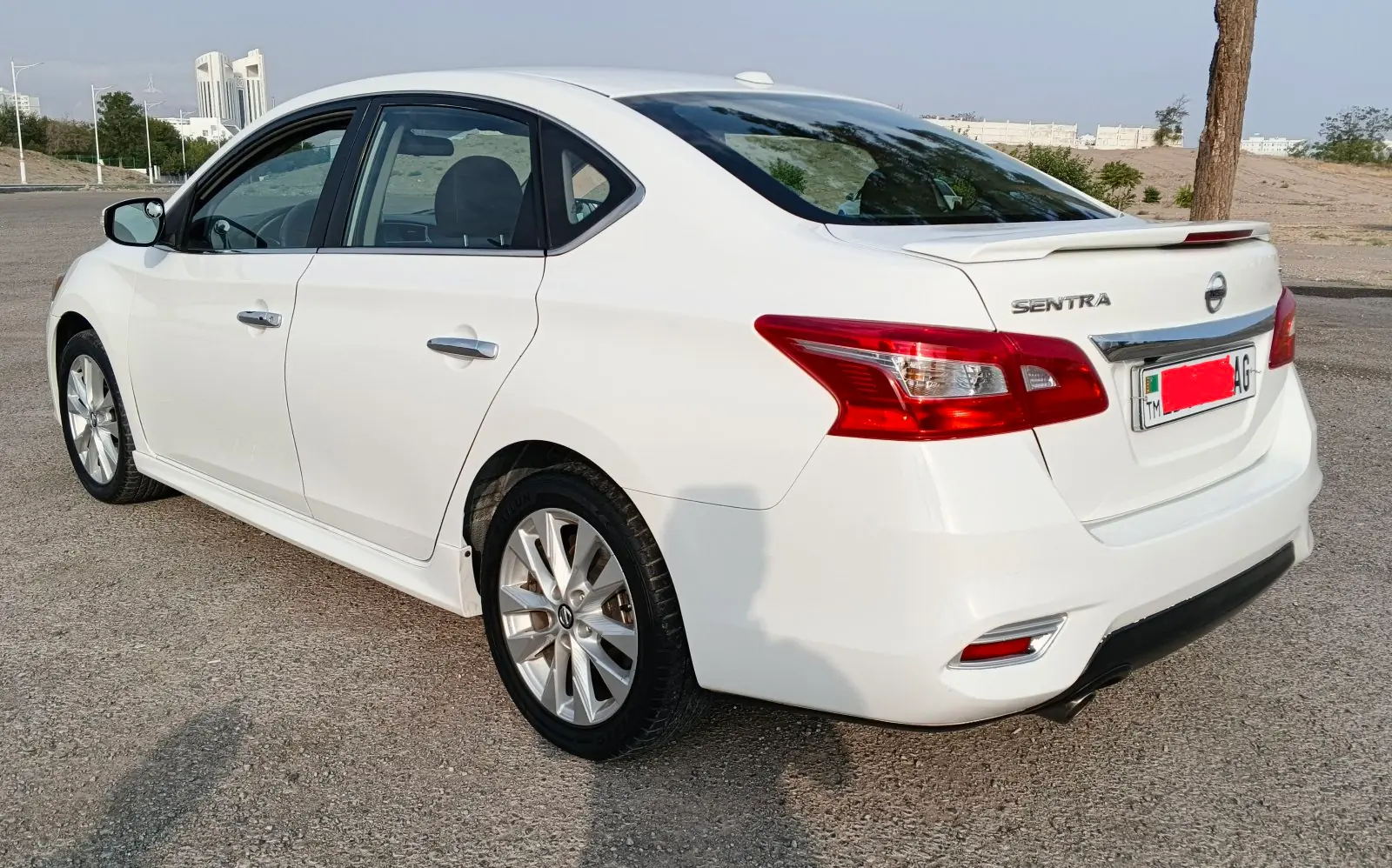 2016 NISSAN Sentra 4