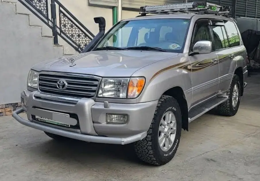 2004 Toyota Land Cruiser 4