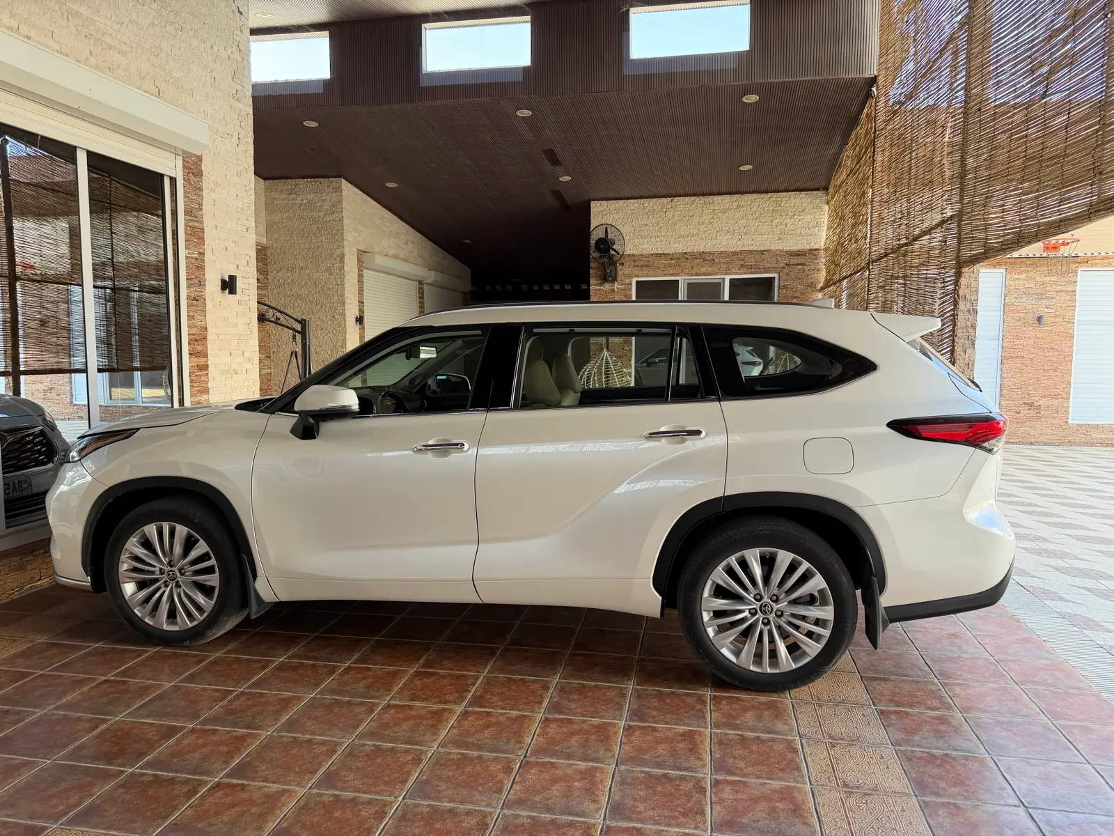 2021 Toyota Highlander Platinum 3