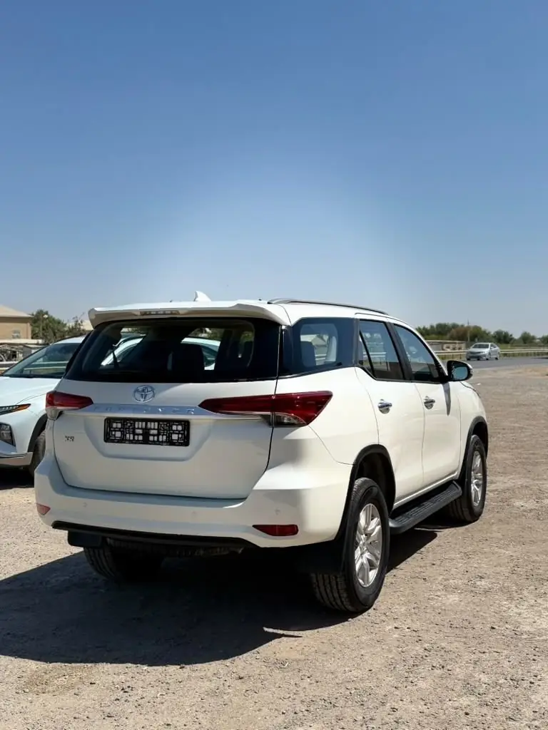 Toyota Fortuner 3