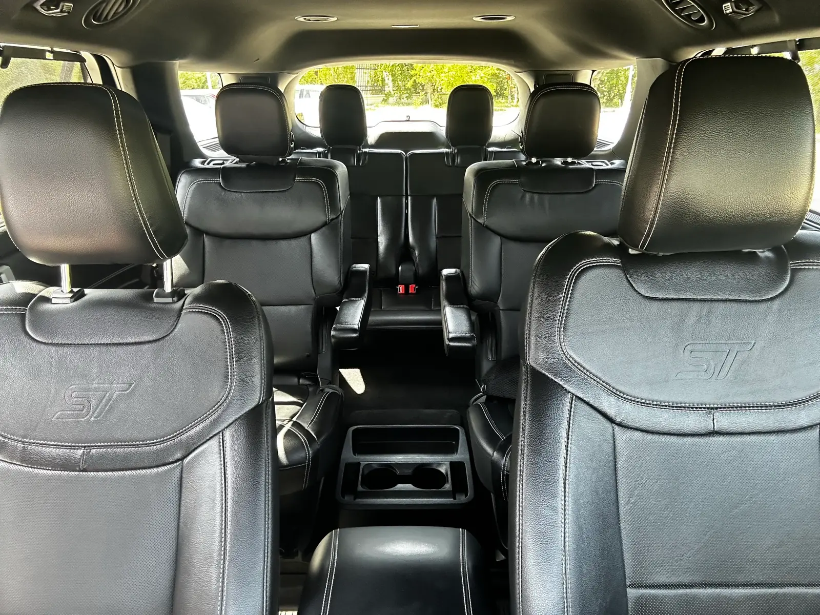 2020 FORD Explorer 2