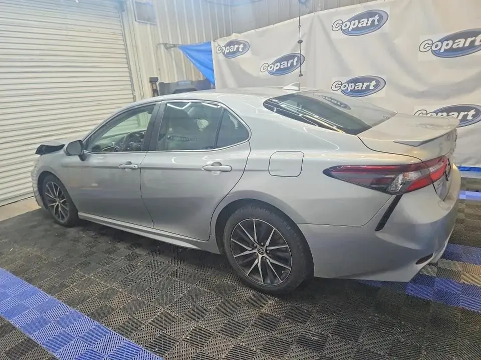 2022 Toyota Camry Se 4