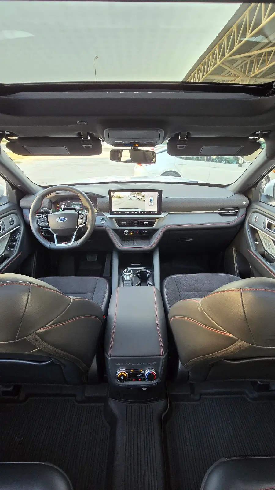 2025 Ford Explorer St 6