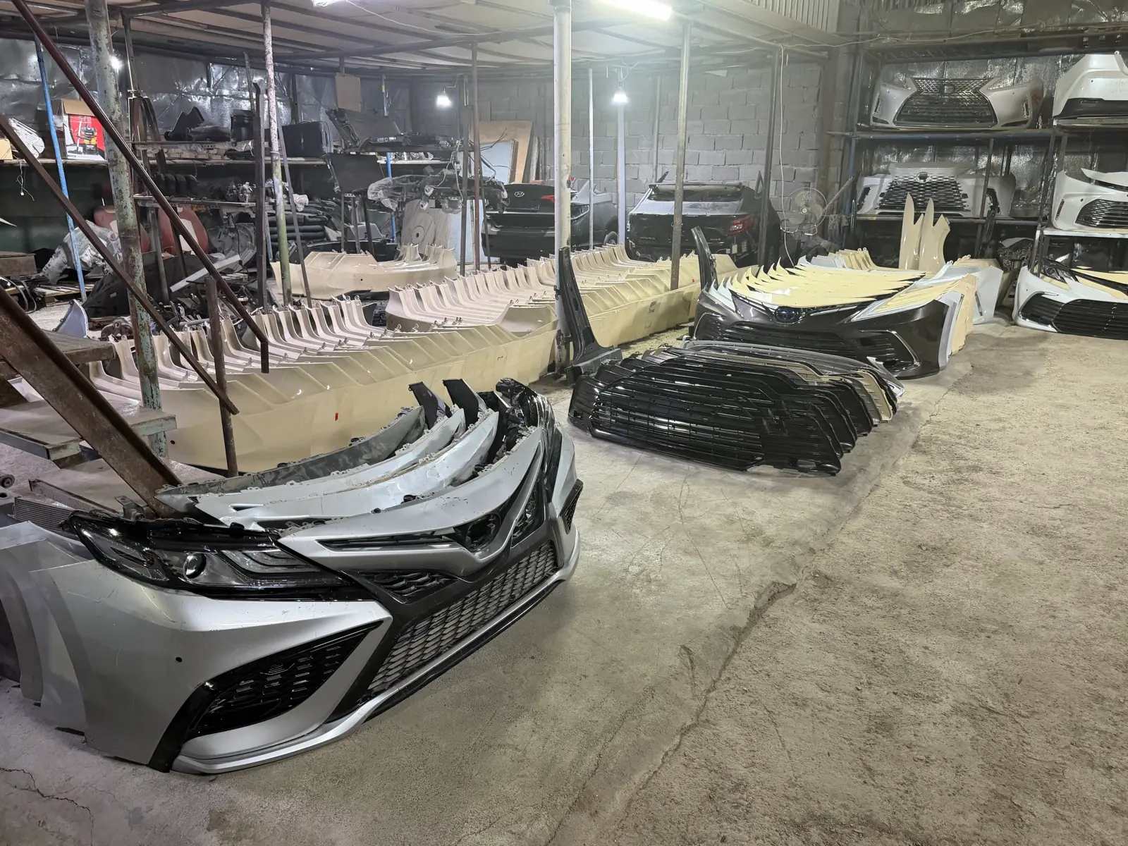 Camry 23 morda bamperlar 4