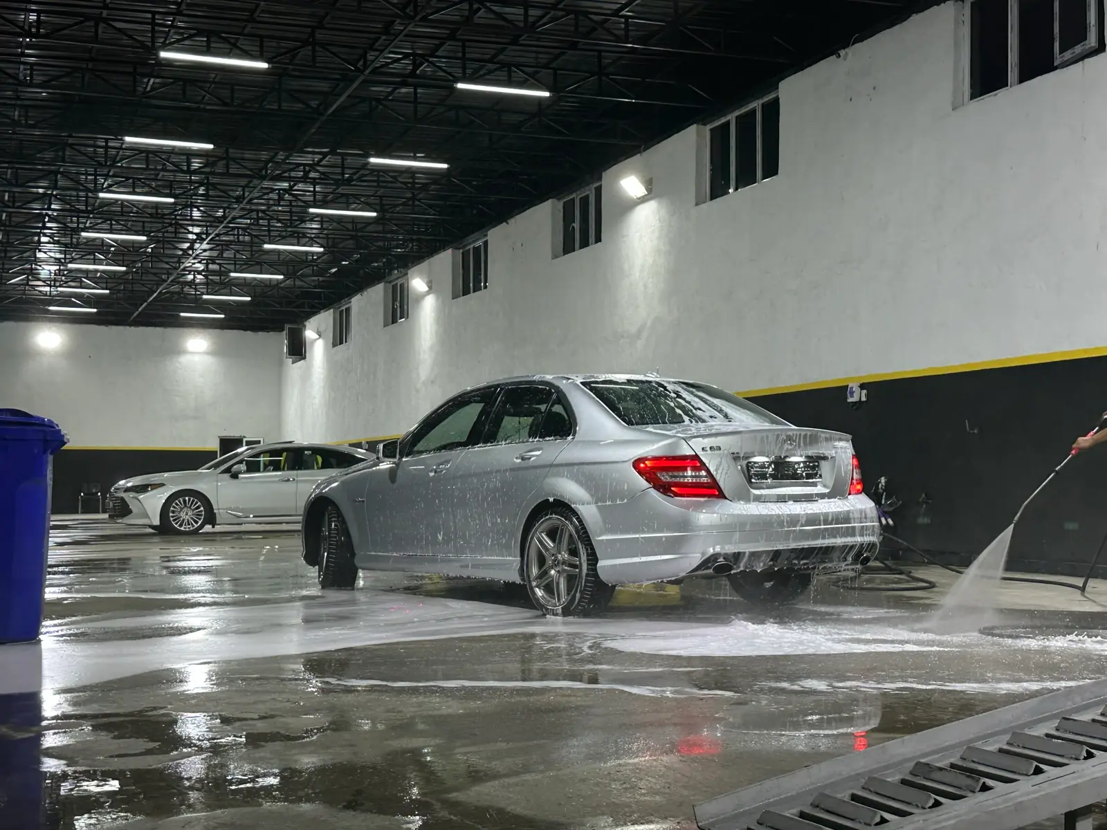 2011 MERCEDES-BENZ C-Class 2