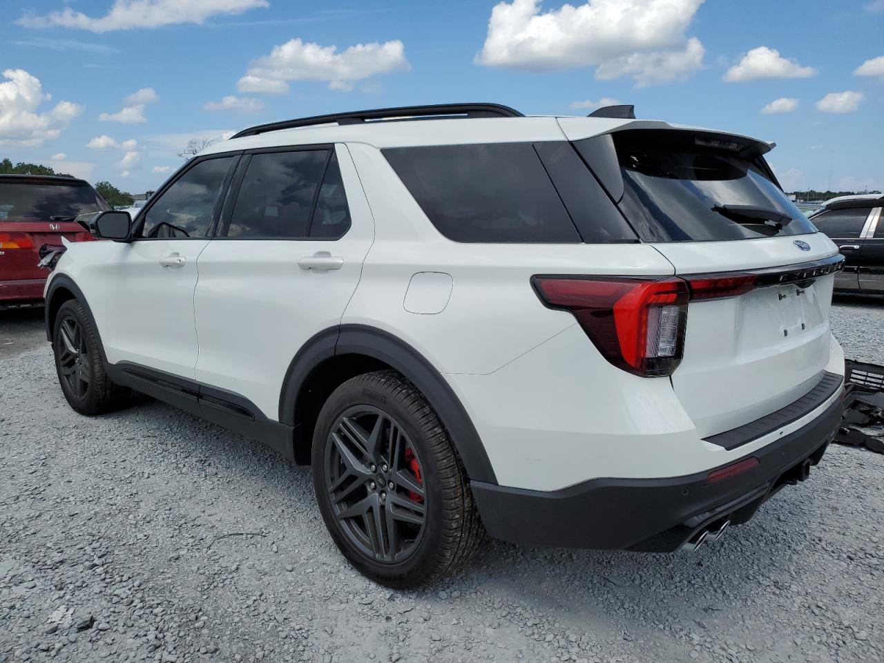 2025 Ford Explorer St 10