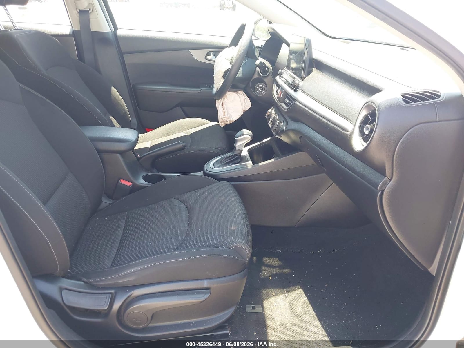 2021 Kia Forte Lxs 8