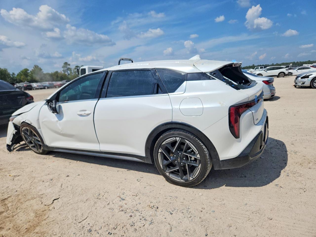 2026 Kia K4 Gt Line 10