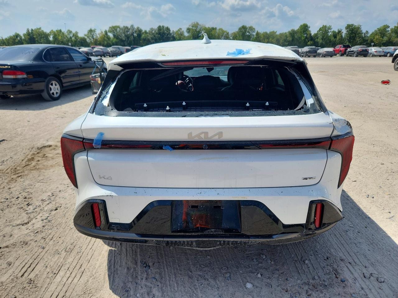 2026 Kia K4 Gt Line 14