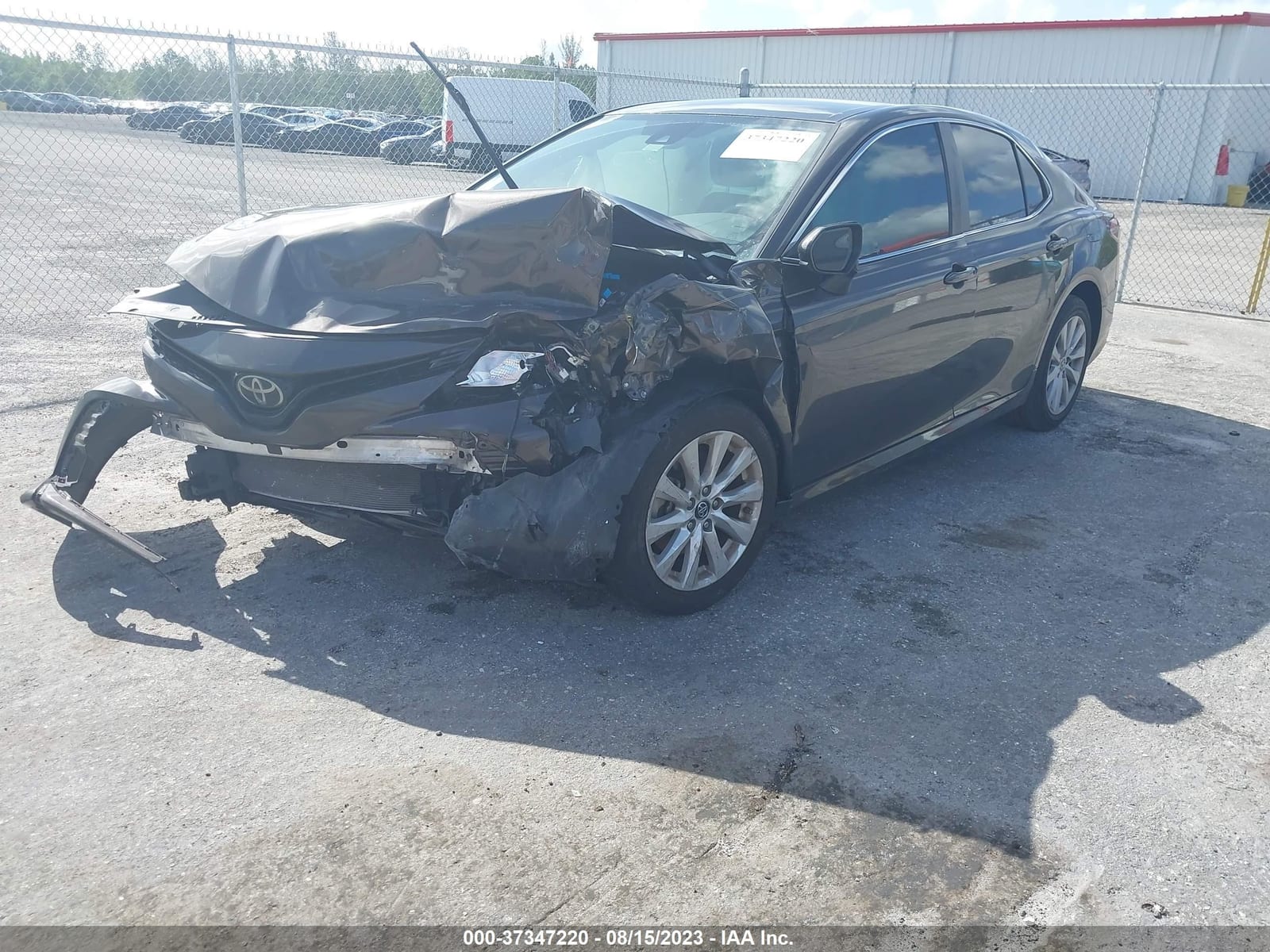 2019 Toyota Camry Le/Se/Xle/L 3