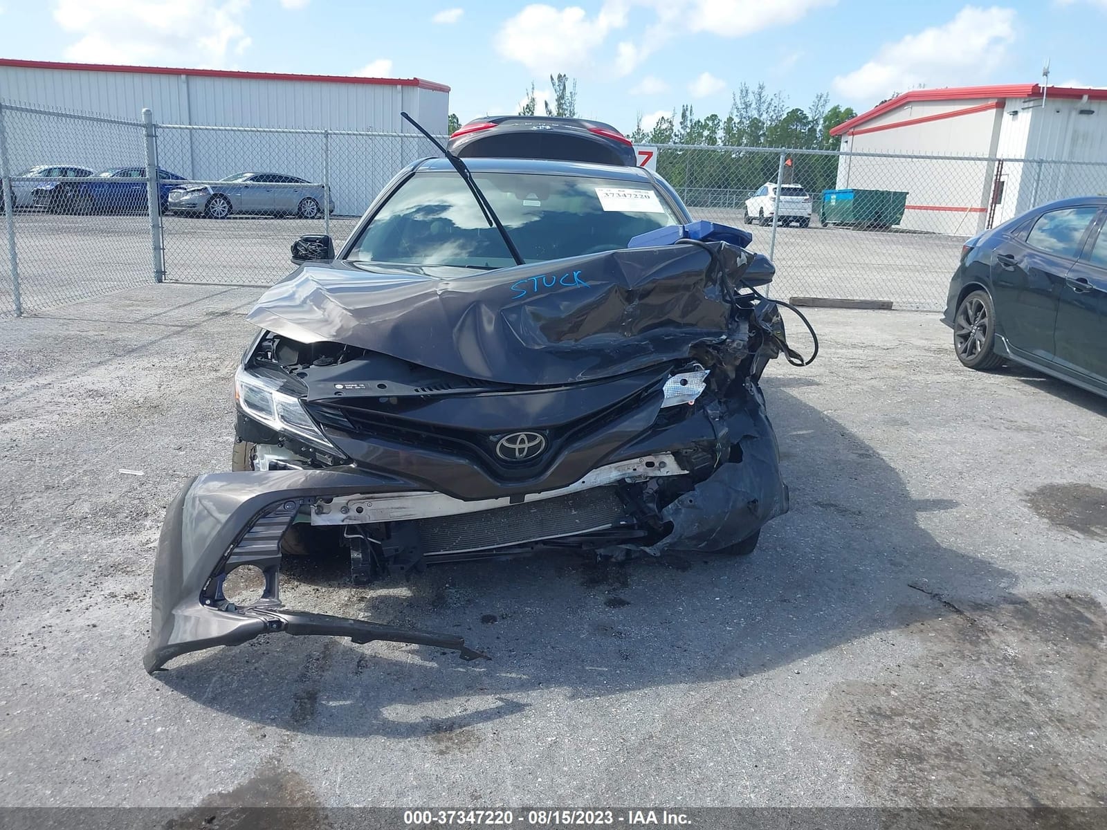 2019 Toyota Camry Le/Se/Xle/L 7