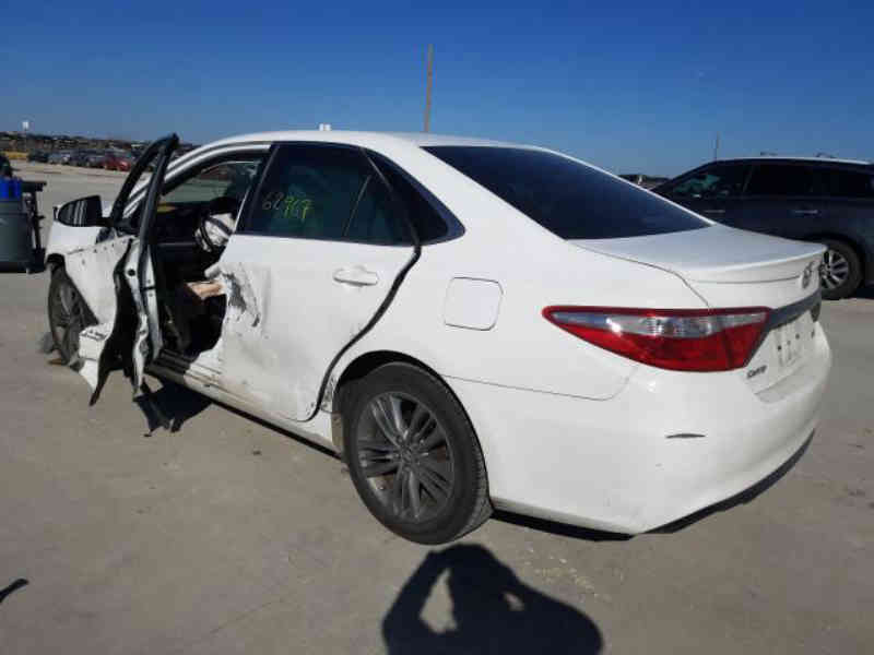 2017 TOYOTA Camry 3