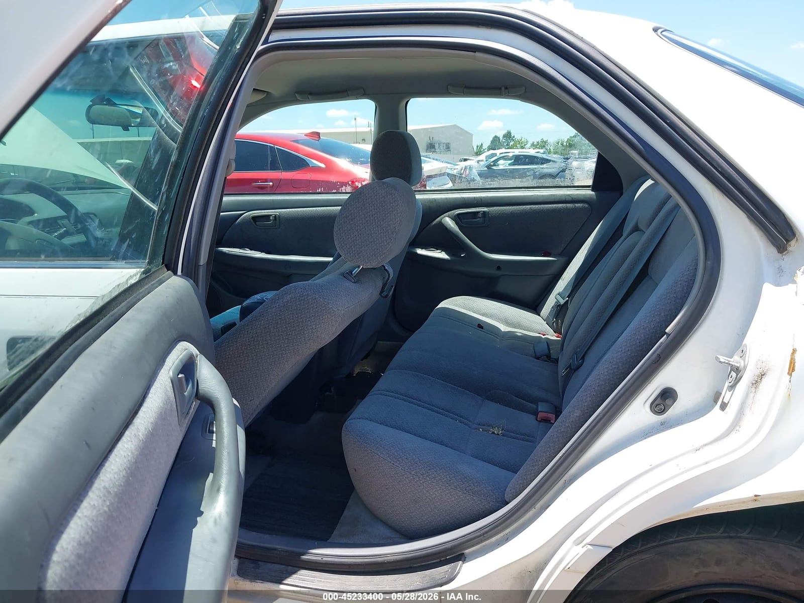 2000 Toyota Camry Le V6 13