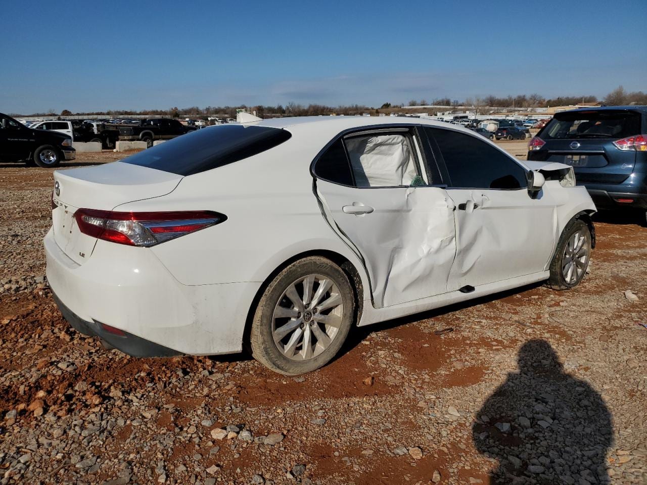 2020 Toyota Camry Le 10