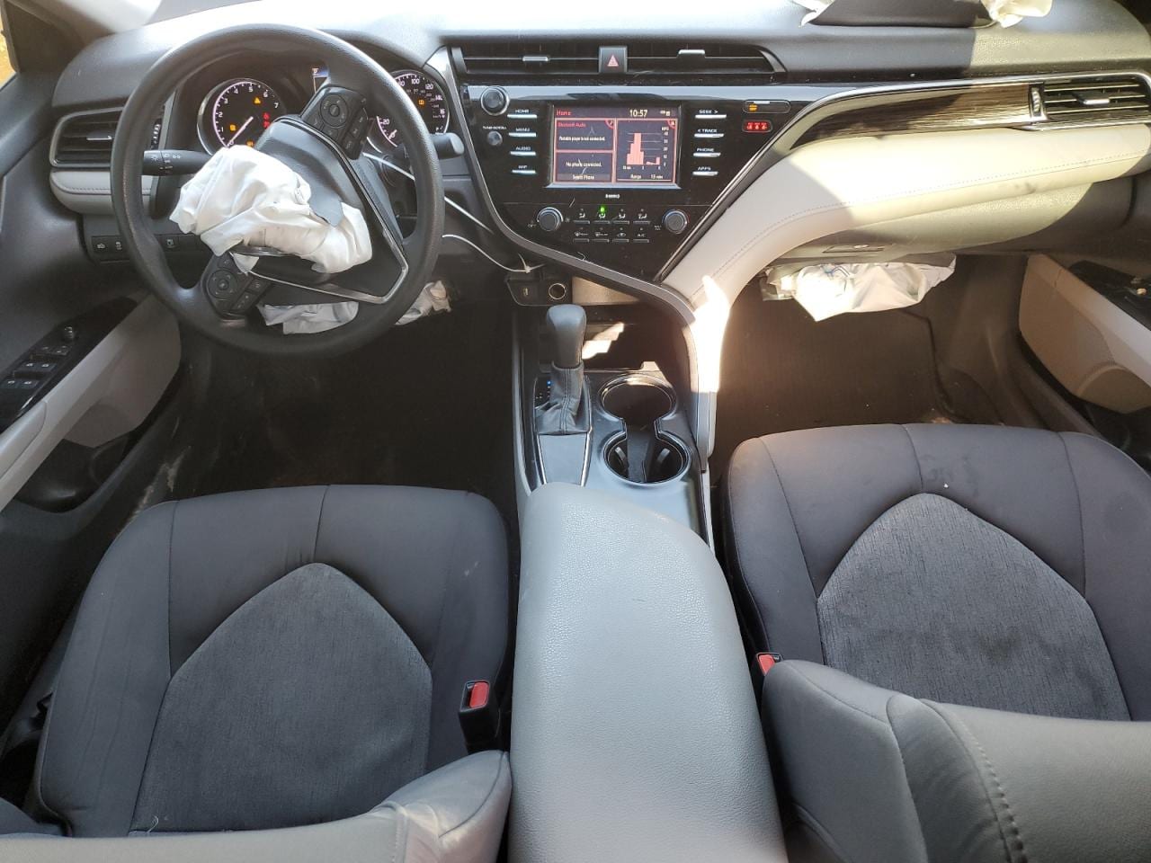 2020 Toyota Camry Le 15