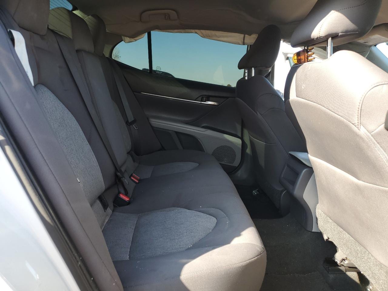 2020 Toyota Camry Le 17