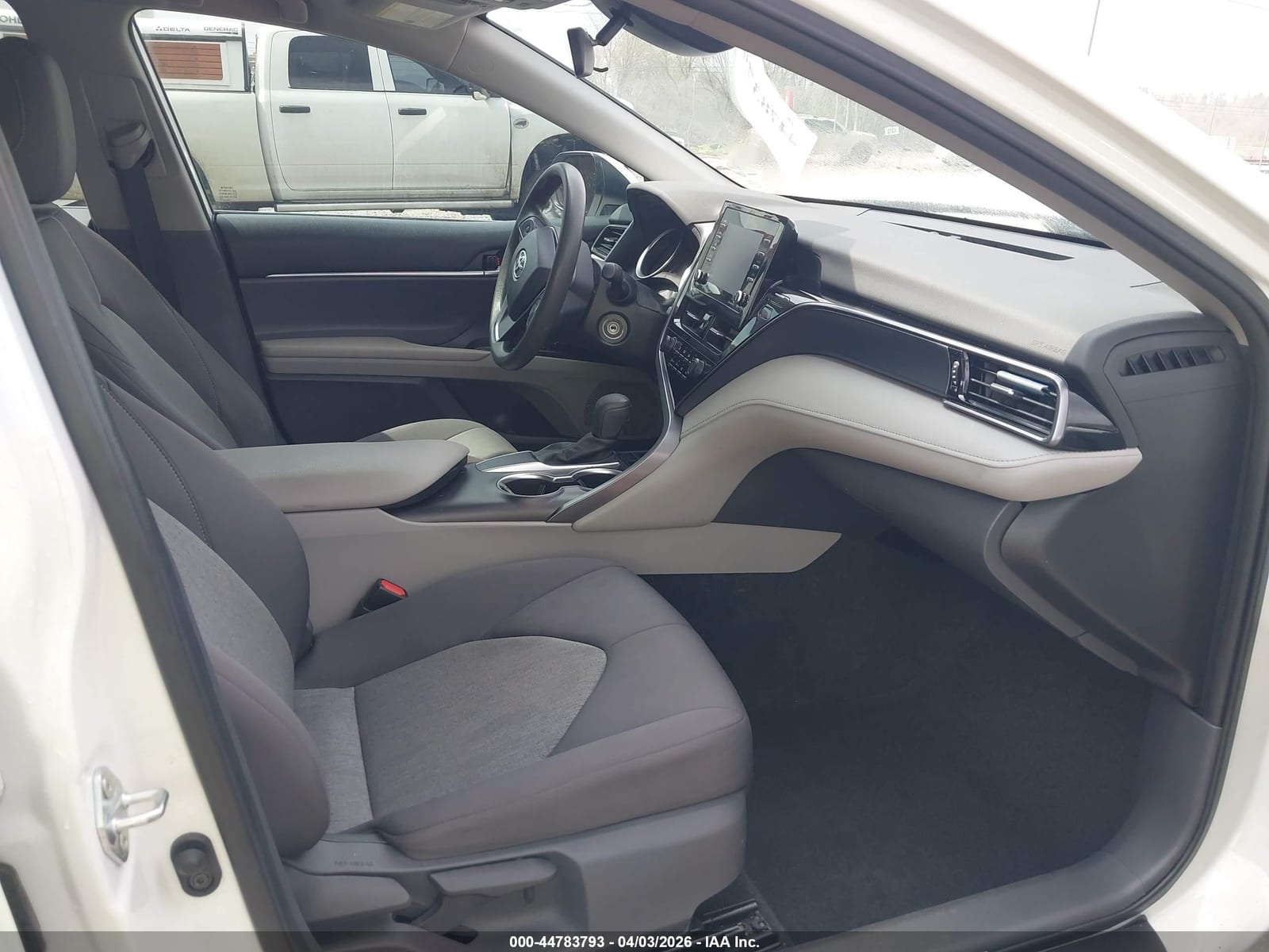 2021 Toyota Camry Le 13