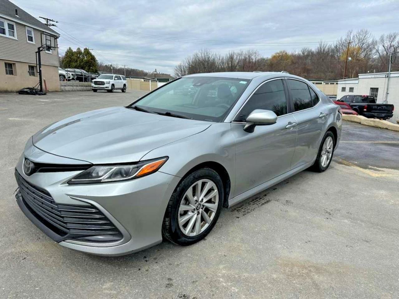 2022 Toyota Camry Le 6