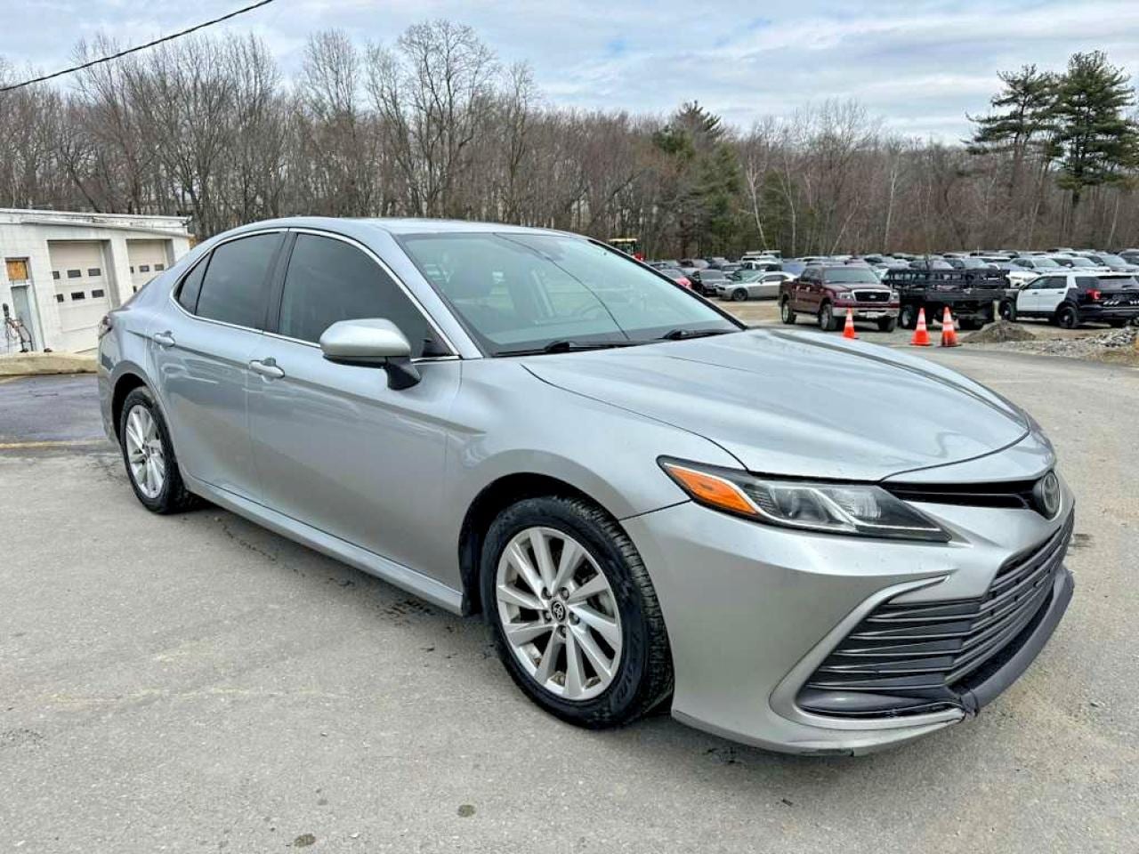 2022 Toyota Camry Le 9