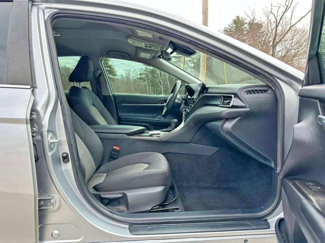 2022 Toyota Camry Le 13