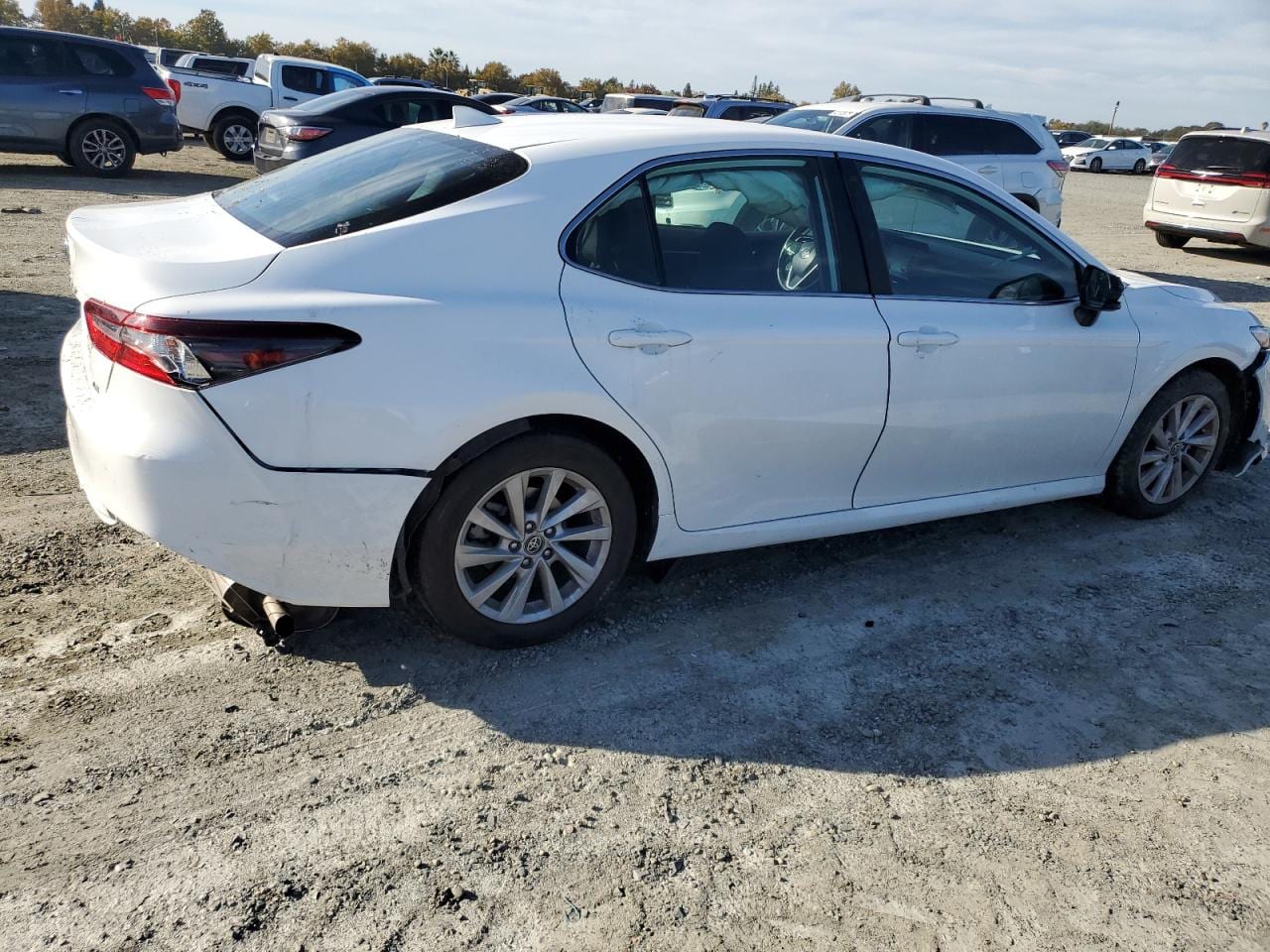 2022 Toyota Camry Le 5