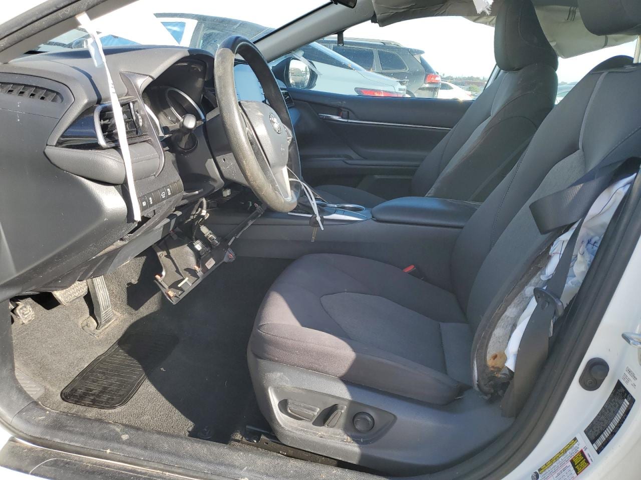 2022 Toyota Camry Le 9