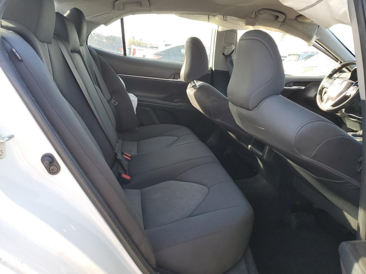 2022 Toyota Camry Le 12