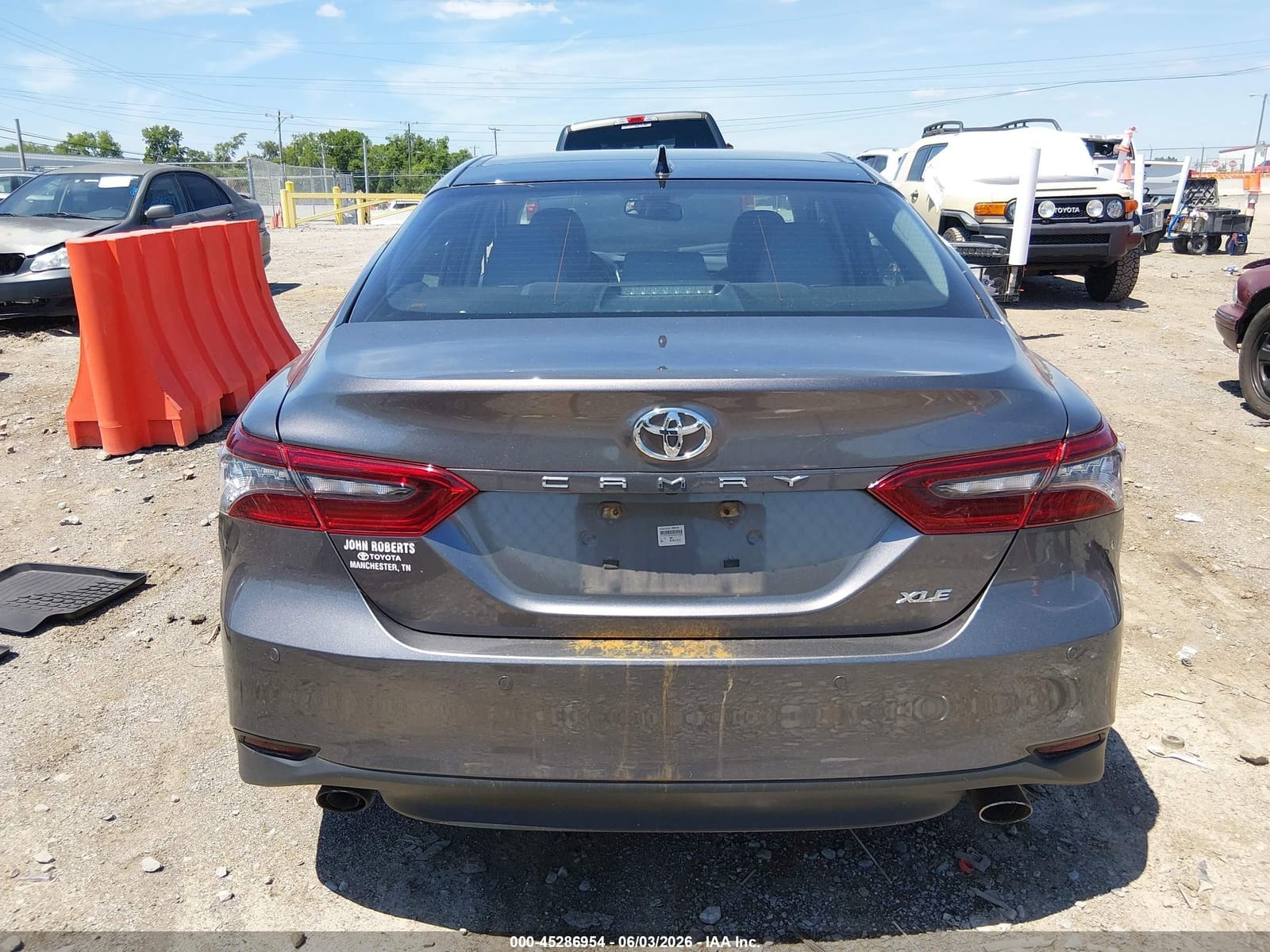2021 Toyota Camry Xle V6 24