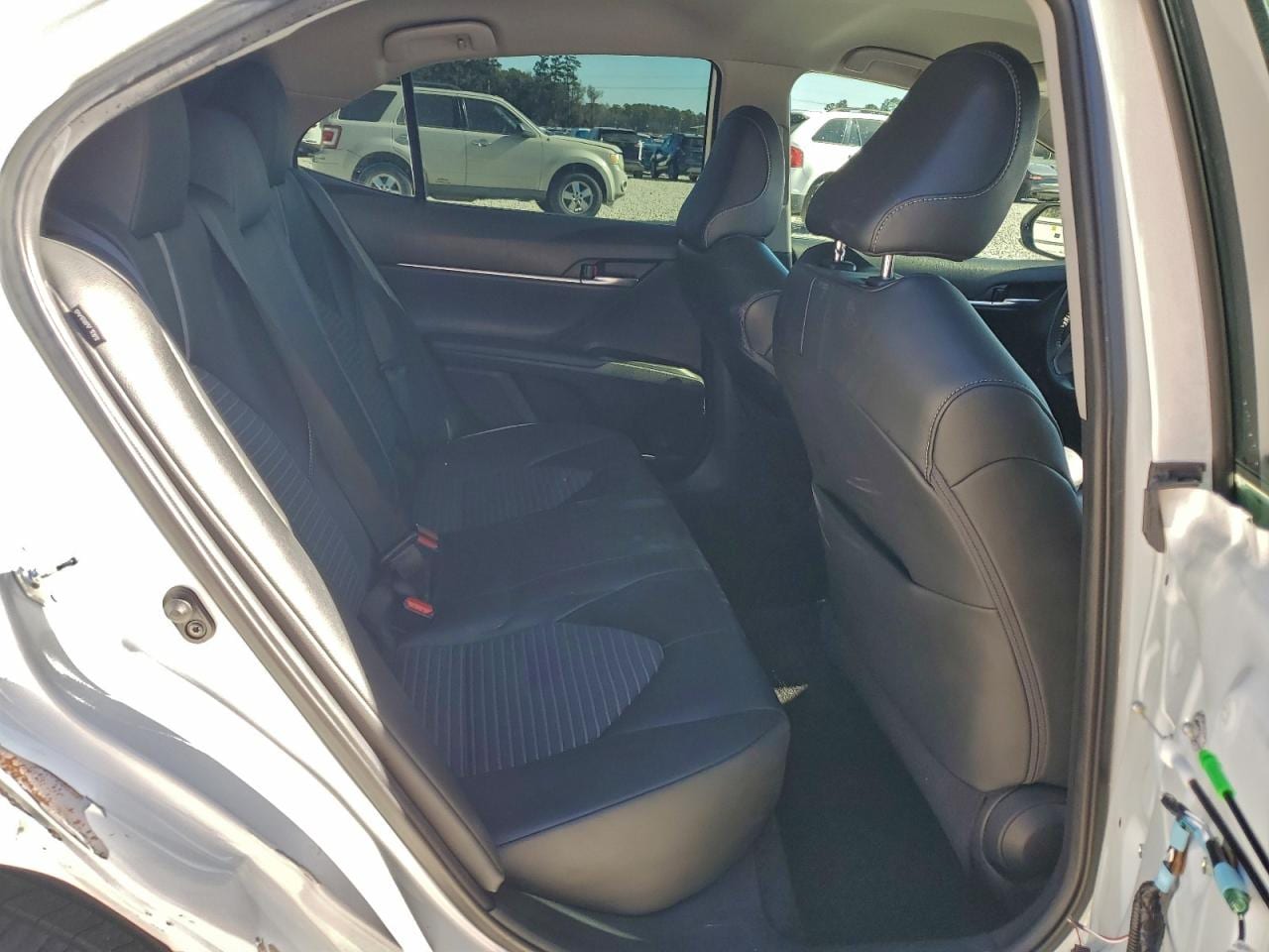 2021 Toyota Camry Se 18