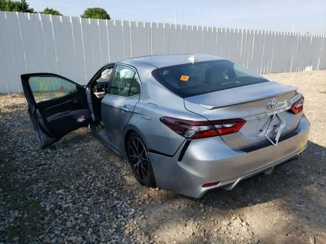 2021 Toyota Camry SE 10