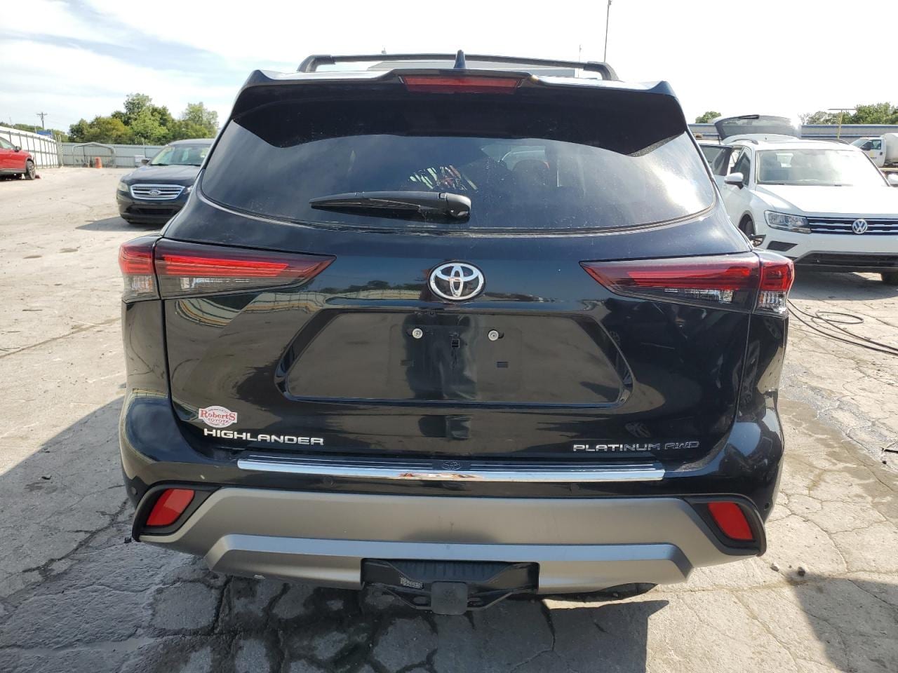 2024 Toyota Highlander Le 13