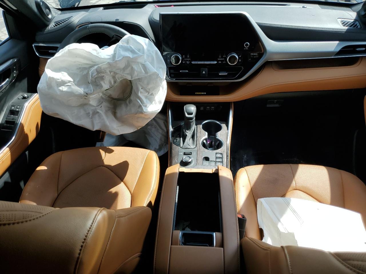 2024 Toyota Highlander Le 15