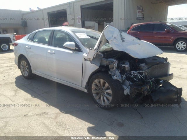 2018 KIA Optima EX 9