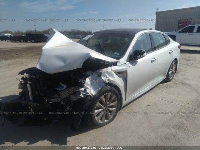 2018 KIA Optima EX 10