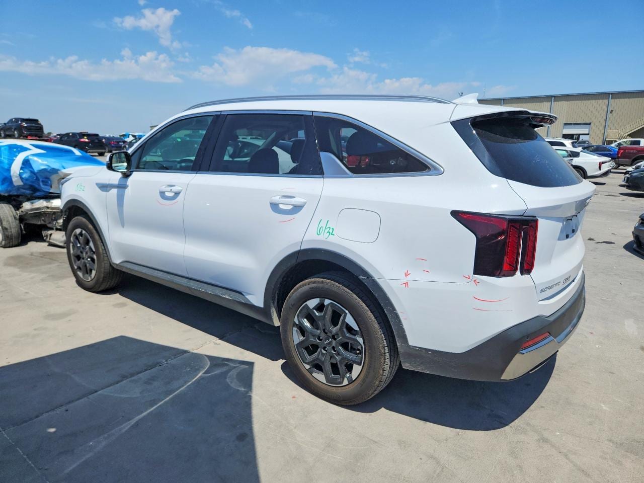 2024 Kia Sorento S 10