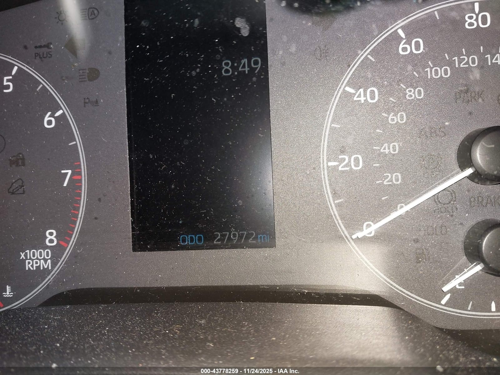 2024 Toyota Corolla Cross Le 23