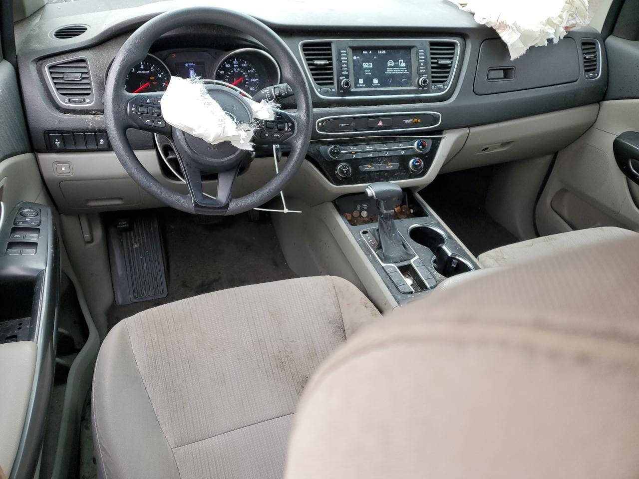 2019 Kia Sedona Lx 12