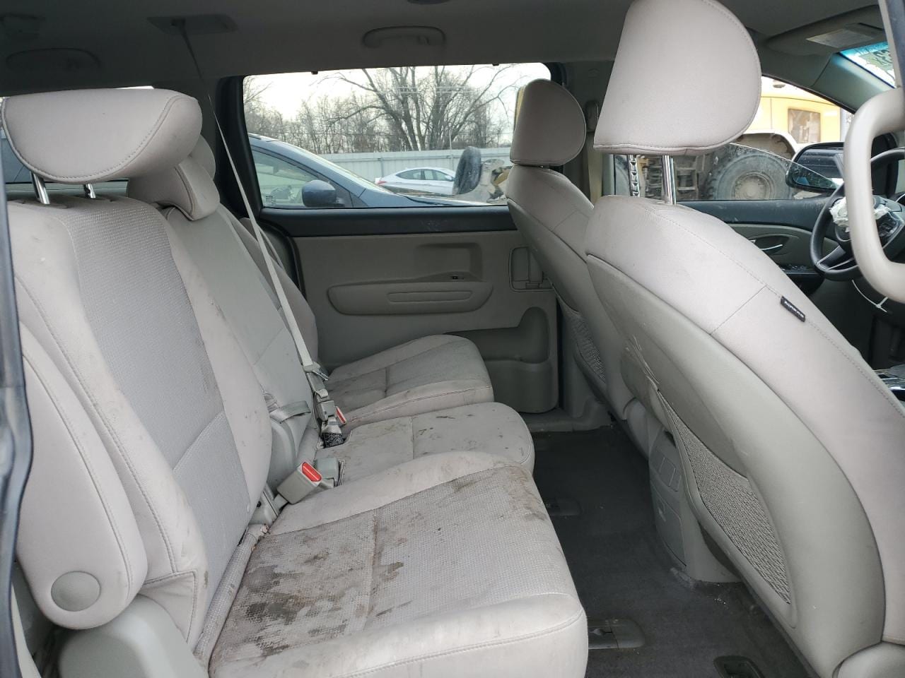 2019 Kia Sedona Lx 15